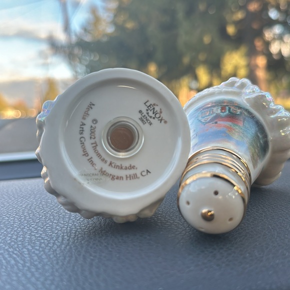 Lenox salt & pepper shaker set Thomas Kinkade $50 - Picture 3 of 7